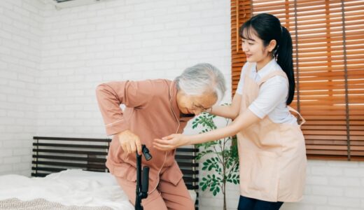 介護職員 高年活躍中！残業ほぼなし！ プライベートとの両立 サ高住＜松山市北井門＞